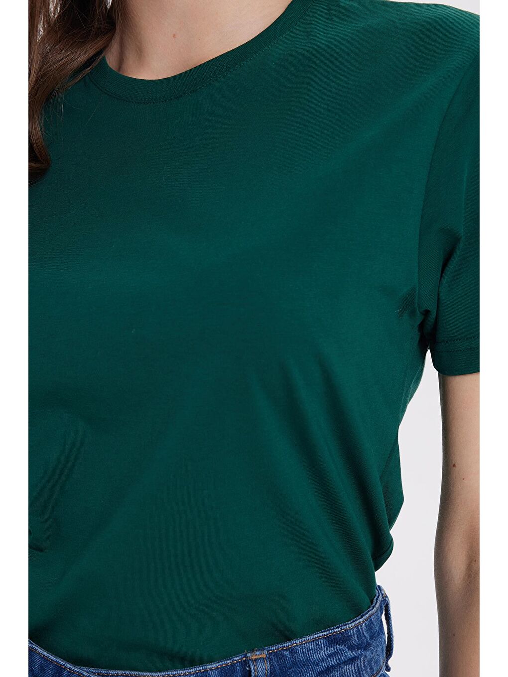 Kadın Bol Kesim Rahat Duruş %100 Pamuk Yumuşak Dokulu Yeşil Bisiklet Yaka Tişört-2