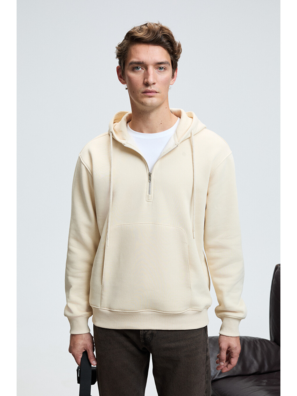 Ekru Justus Erkek Kapüşonlu Kanguru Cepli Fermuar Yakalı Krem Sweatshirt-3
