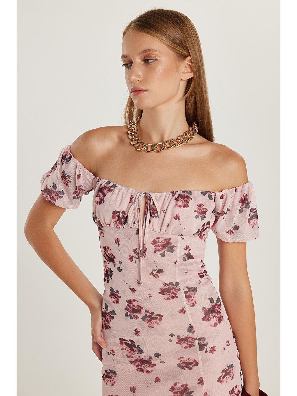 Karışık Kadın Standart Fit Yırtmaçlı Bağlama Detaylı Straplez Tül Elbise-1