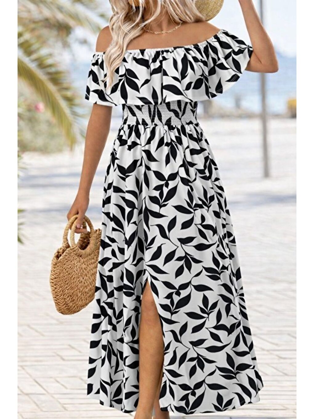 Siyah Kadın Madonna Yaka Göğüs Lastikli Yırtmaçlı Uzun Desenli Süprem Elbise-1