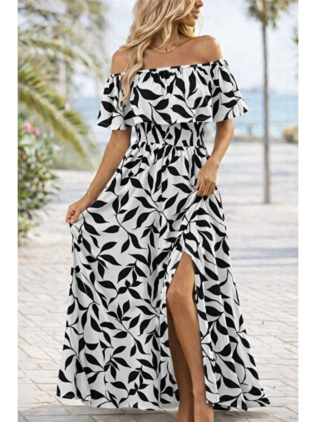 Siyah Kadın Madonna Yaka Göğüs Lastikli Yırtmaçlı Uzun Desenli Süprem Elbise-2