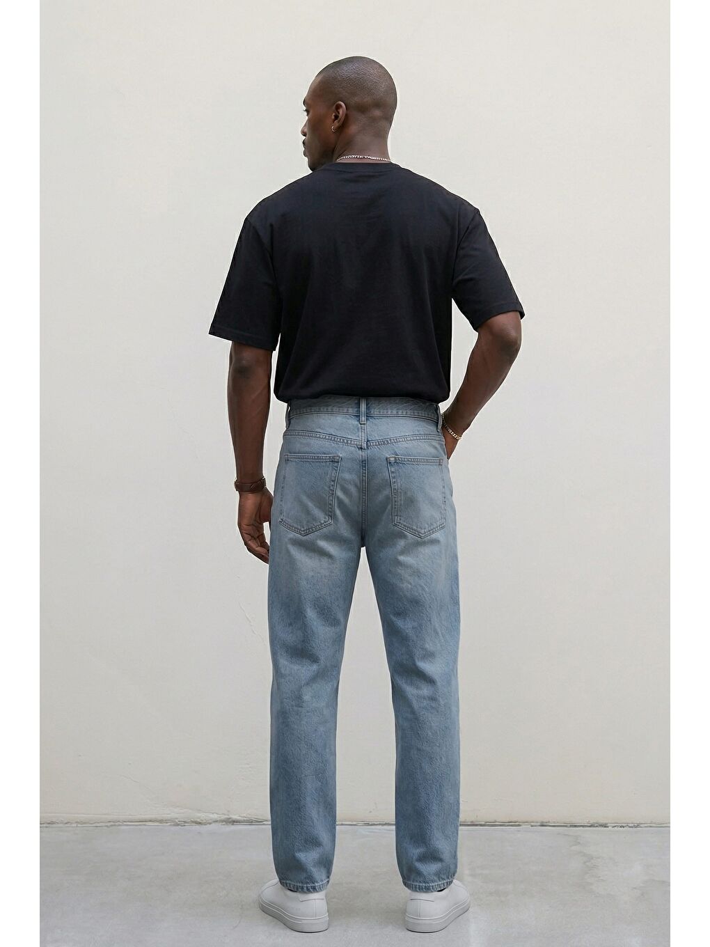 Erkek Oversize Basic Minimal Logo Nakışlı T-Shirt Siyah-5