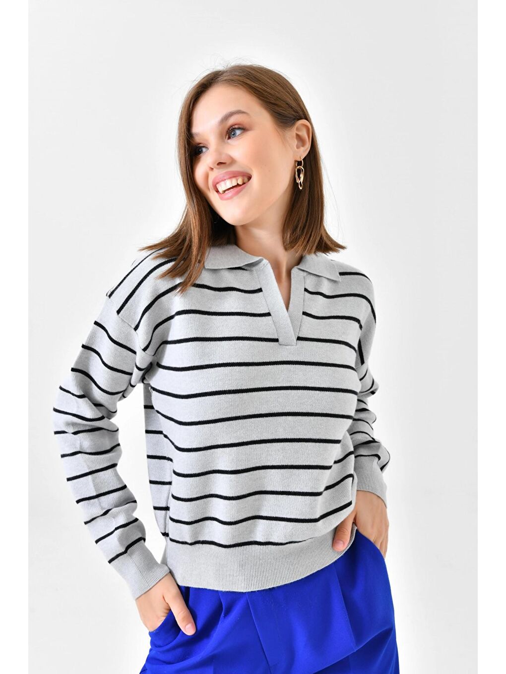 Gri Çizgili Polo Yaka Kazak-1