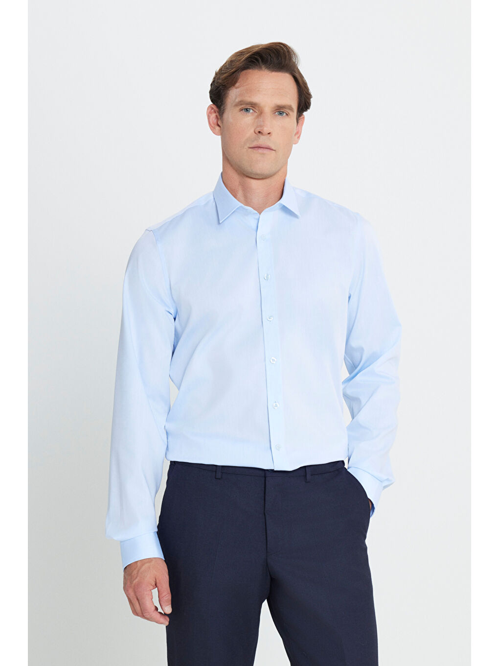 Erkek Açık Mavi Ütü Gerektirmeyen Taılored Slim Fit Dar Kesim Klasik Yaka %100Pamuk Non-Iron Gömlek