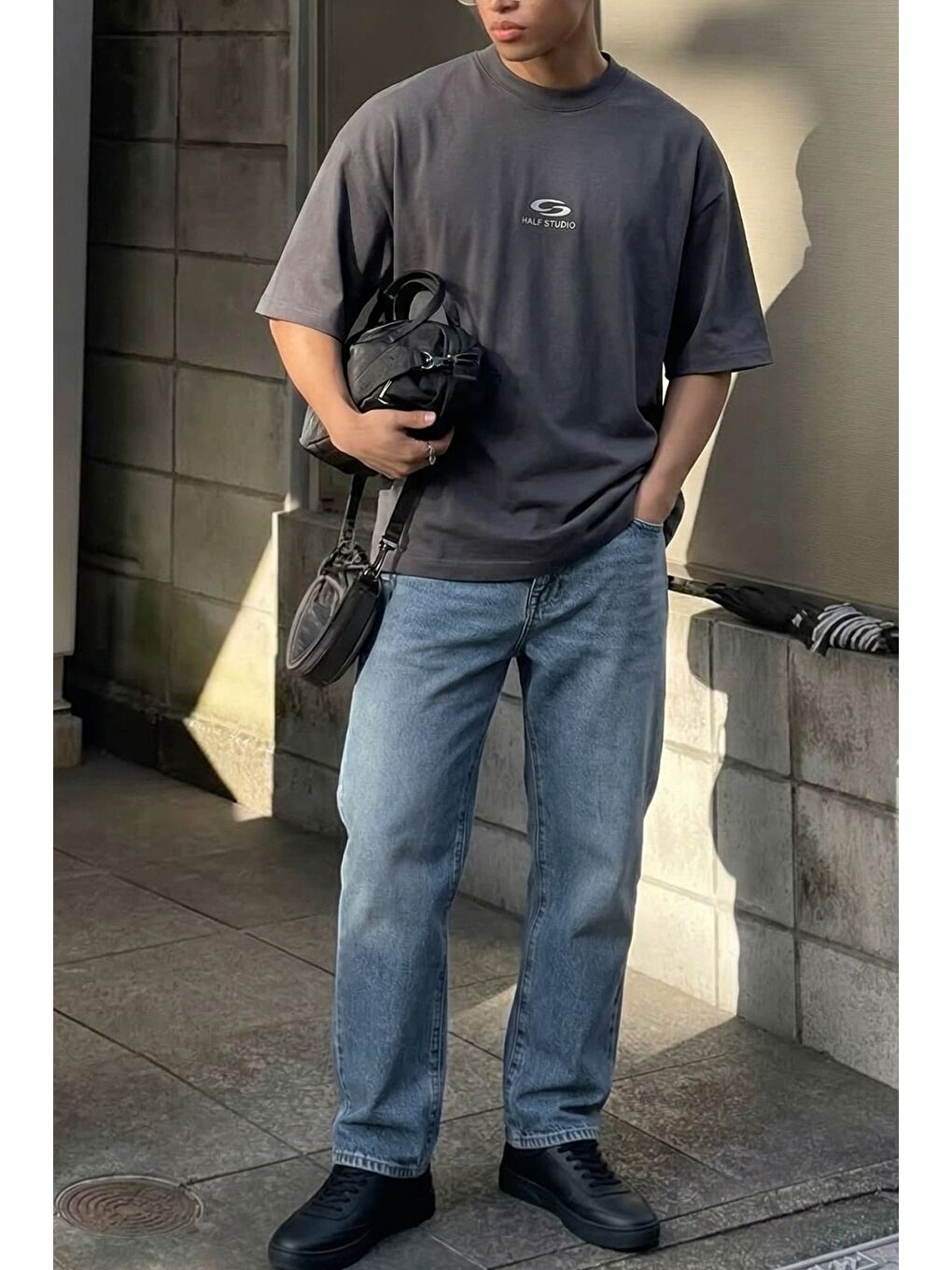 Erkek Oversize Basic Minimal Logo Nakışlı T-Shirt Antrasit-2