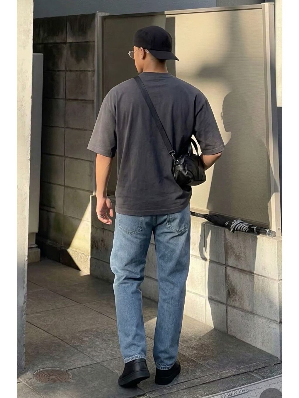 Erkek Oversize Basic Minimal Logo Nakışlı T-Shirt Antrasit-3