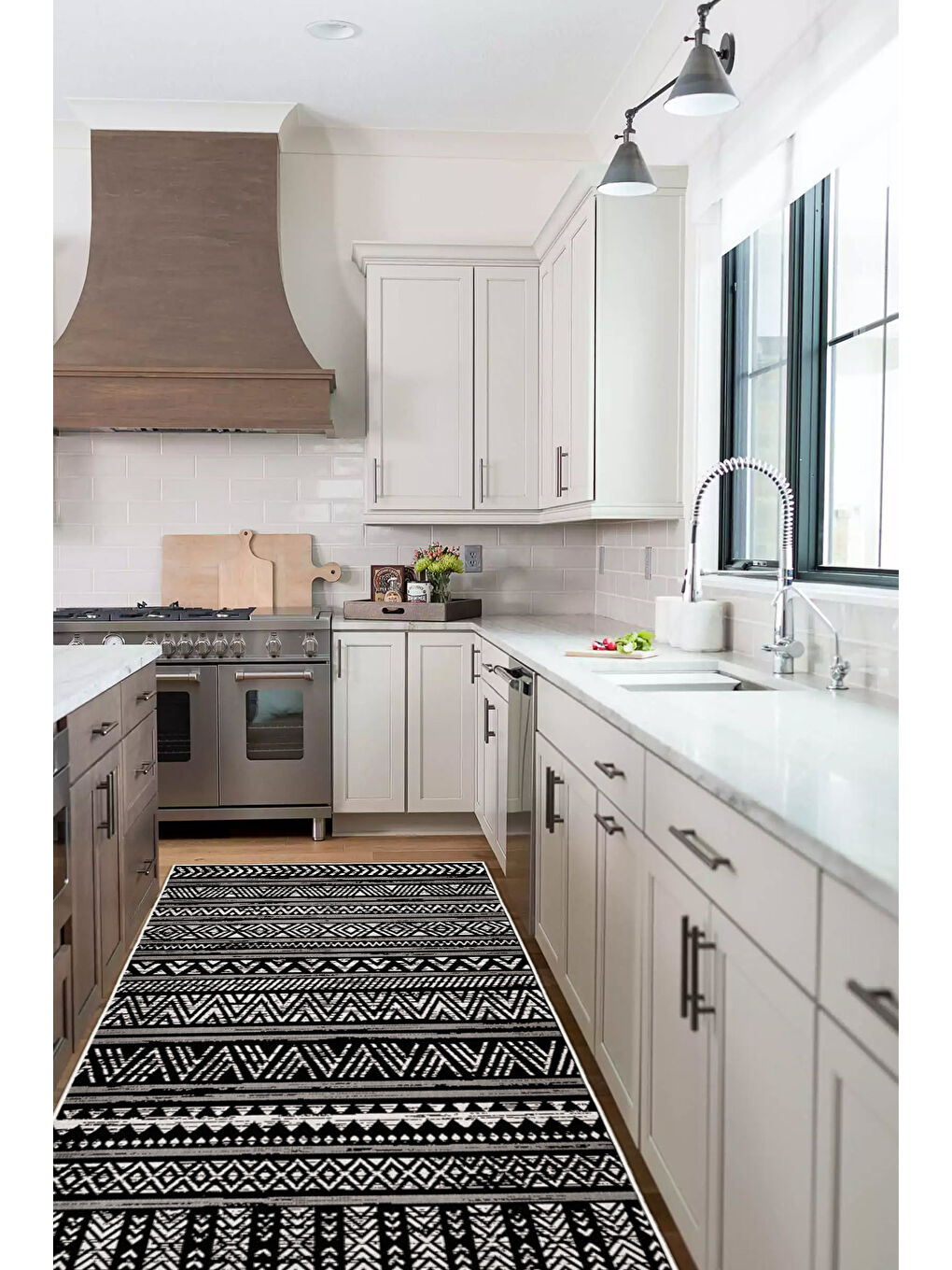 Siyah Dekoratif Özel Tasarım Yıkanabilir İnce Kaymaz Tabanlı Modern Halı KECE FR14-4