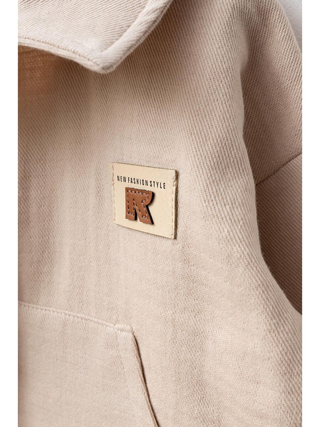 Erkek Çocuk Pamuklu Bej Gömlekli Pantolonlu Takım - Çizgili T-Shirt Detaylı-5