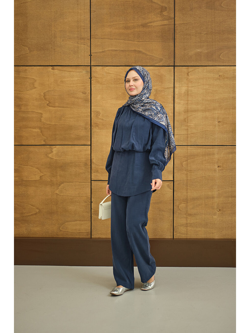 Kadın Hakim Yaka Balon Bel Volanlı Slimfit Tencele Takım Lacivert-1