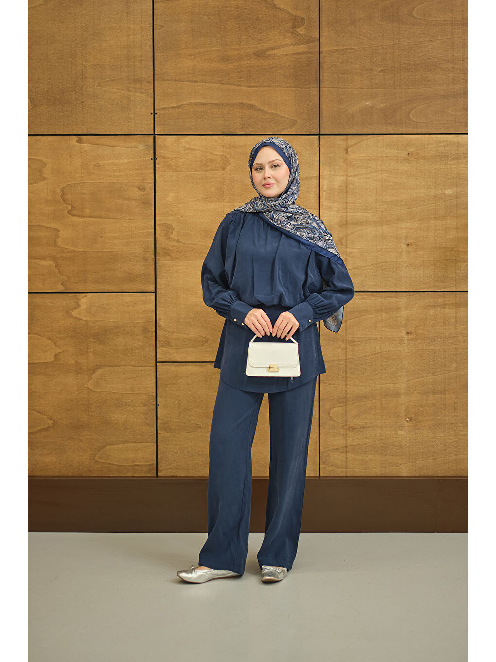 Kadın Hakim Yaka Balon Bel Volanlı Slimfit Tencele Takım Lacivert-2