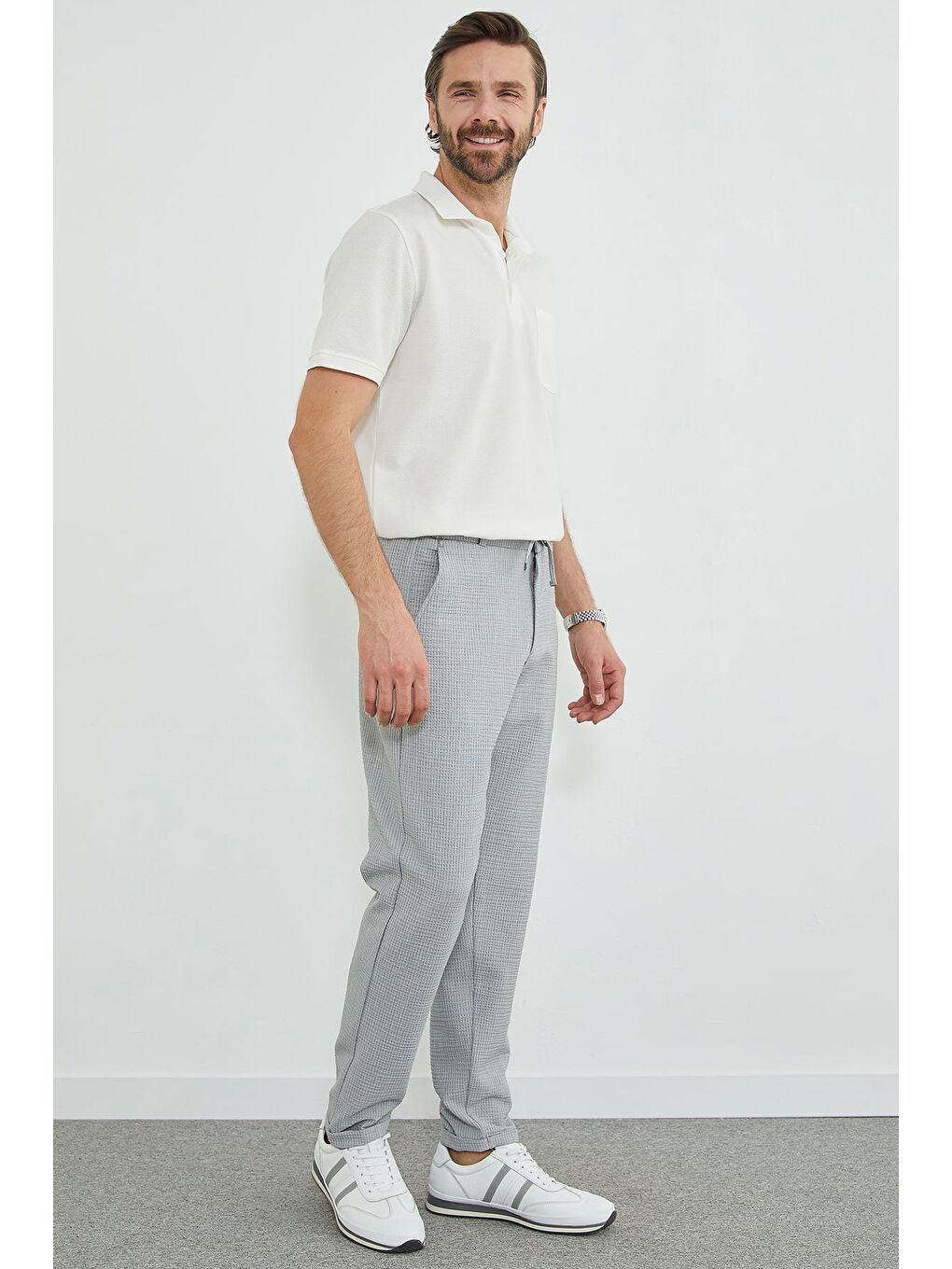 Gri Çizgili Duble Paça Beli Bağlamalı Pantolon-1