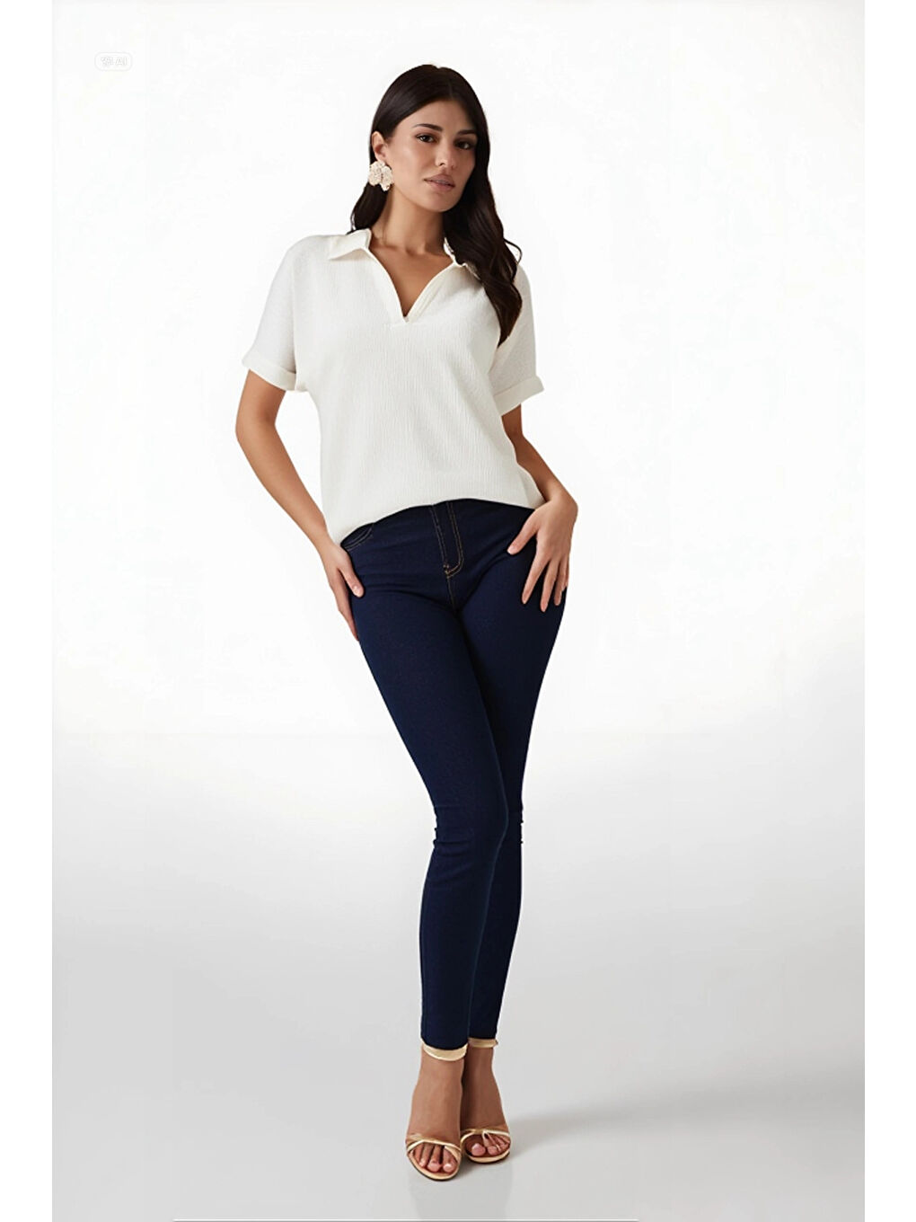 Kadın Ekru Polo Yaka Geniş Kesim Örme Bluz HZL24S-BD104861-1