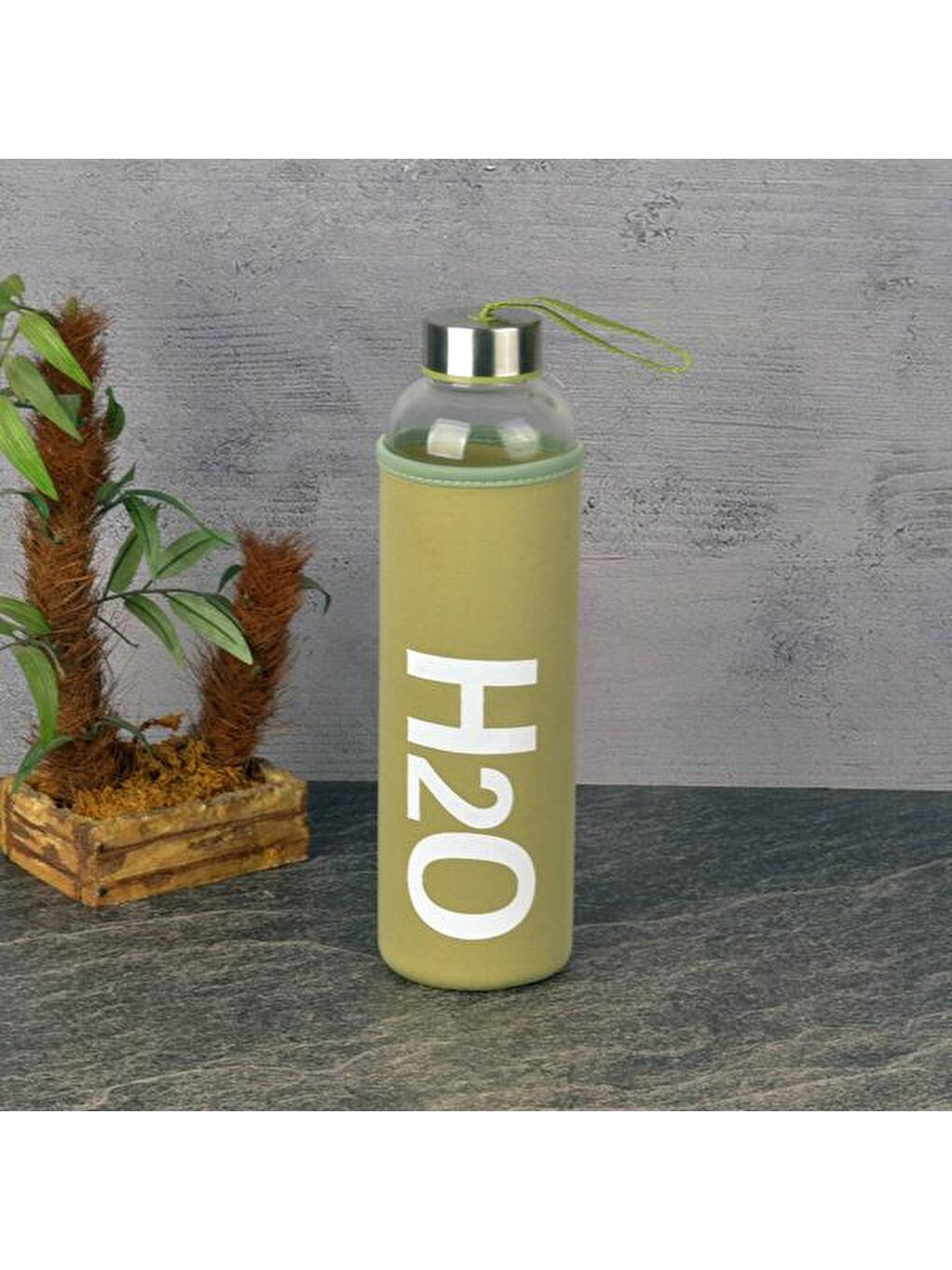 H2O Kılıflı Cam Matara - Yeşil / Şeffaf- 600 ml