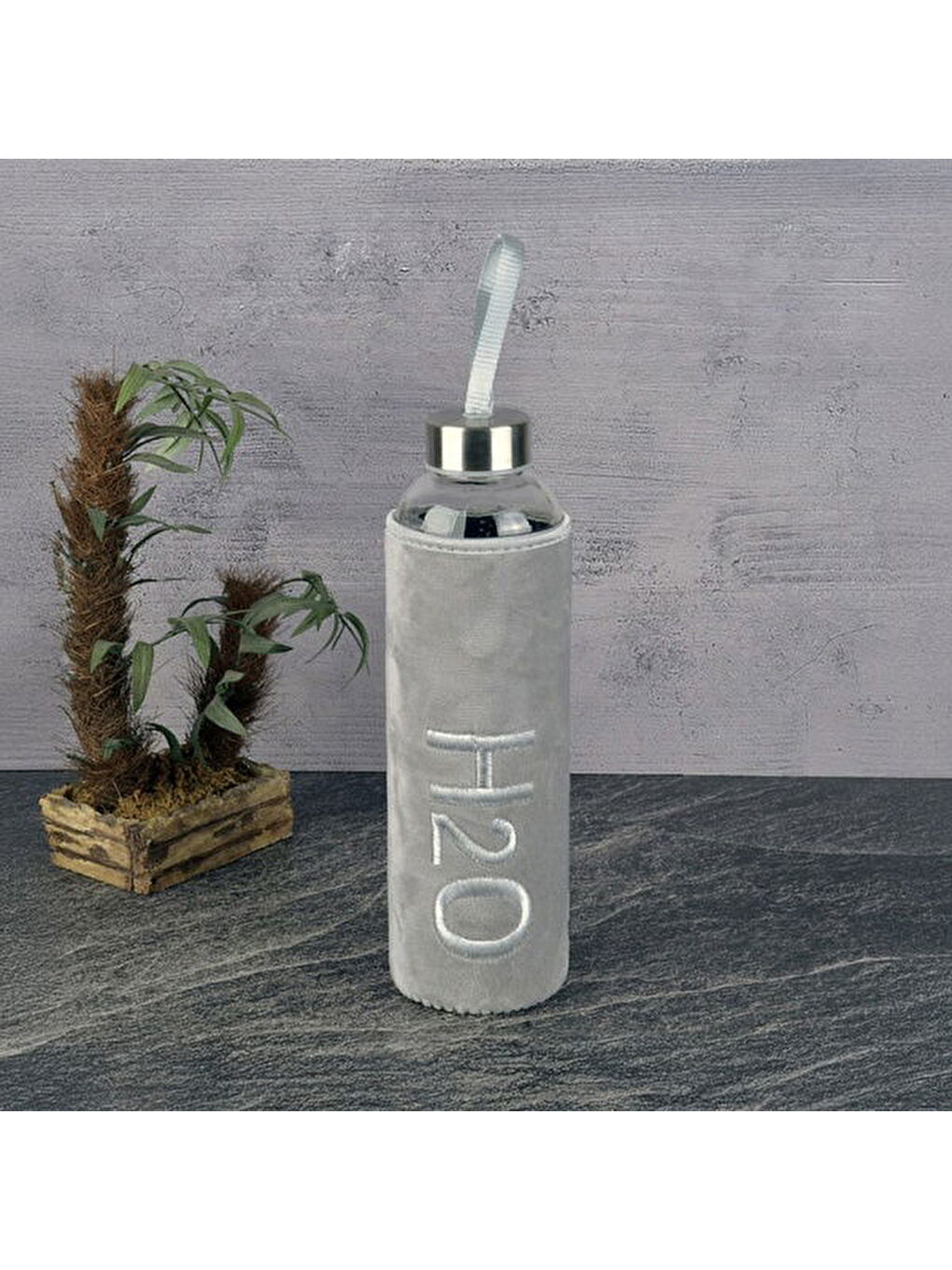 H2O Pelüş Kılıflı Cam Matara Gri Şeffaf