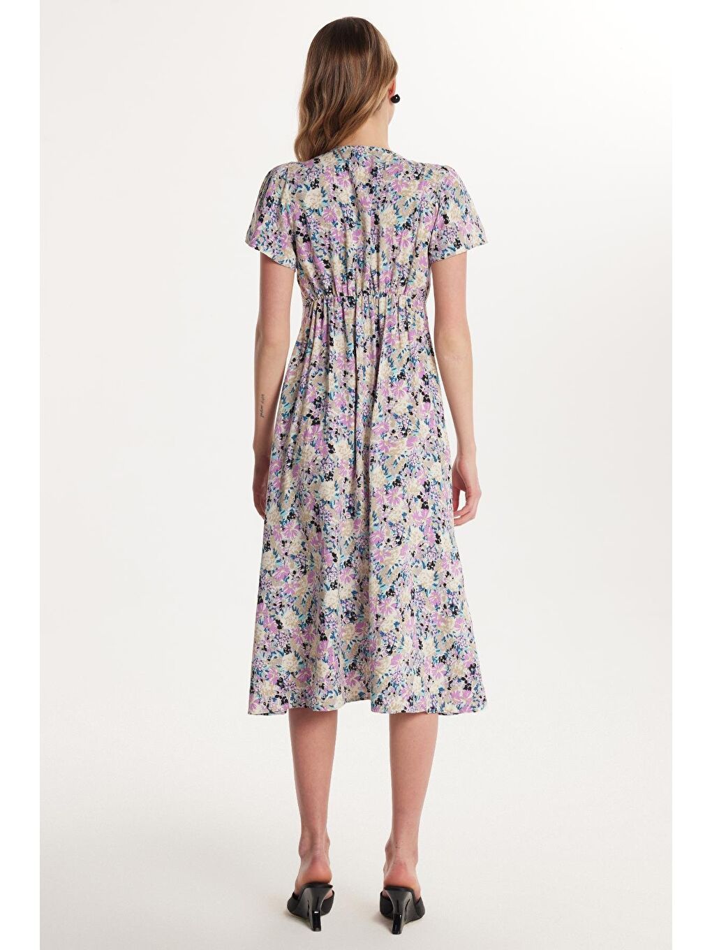 Karışık Kadın Standart Fit Viskon V Yaka Midi Elbise-4