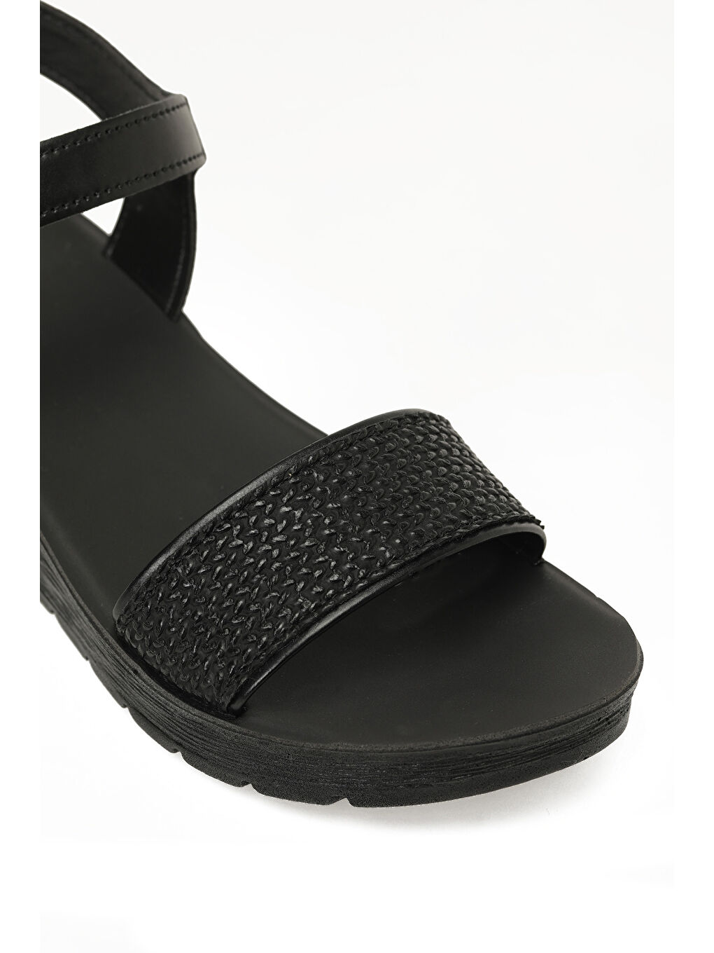 409064.Z6FX Siyah Kadın Dolgu Topuk Sandalet-6