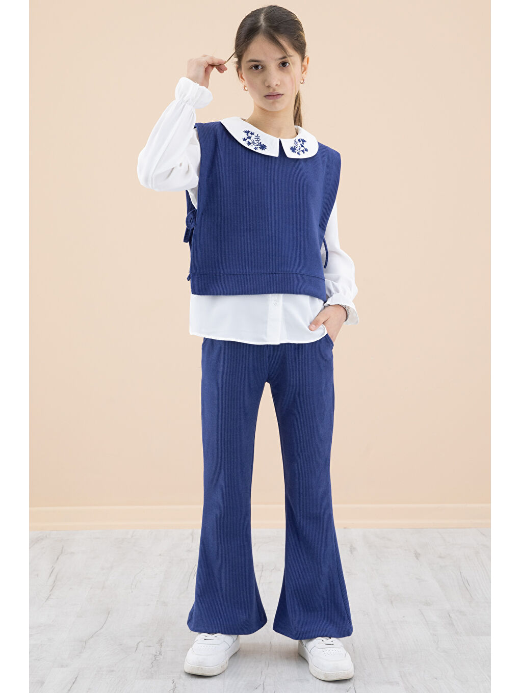 Lacivert Yakası Nakışlı Gömlekli Süveterli Kız Çocuk 3'lü Takım 20269-2