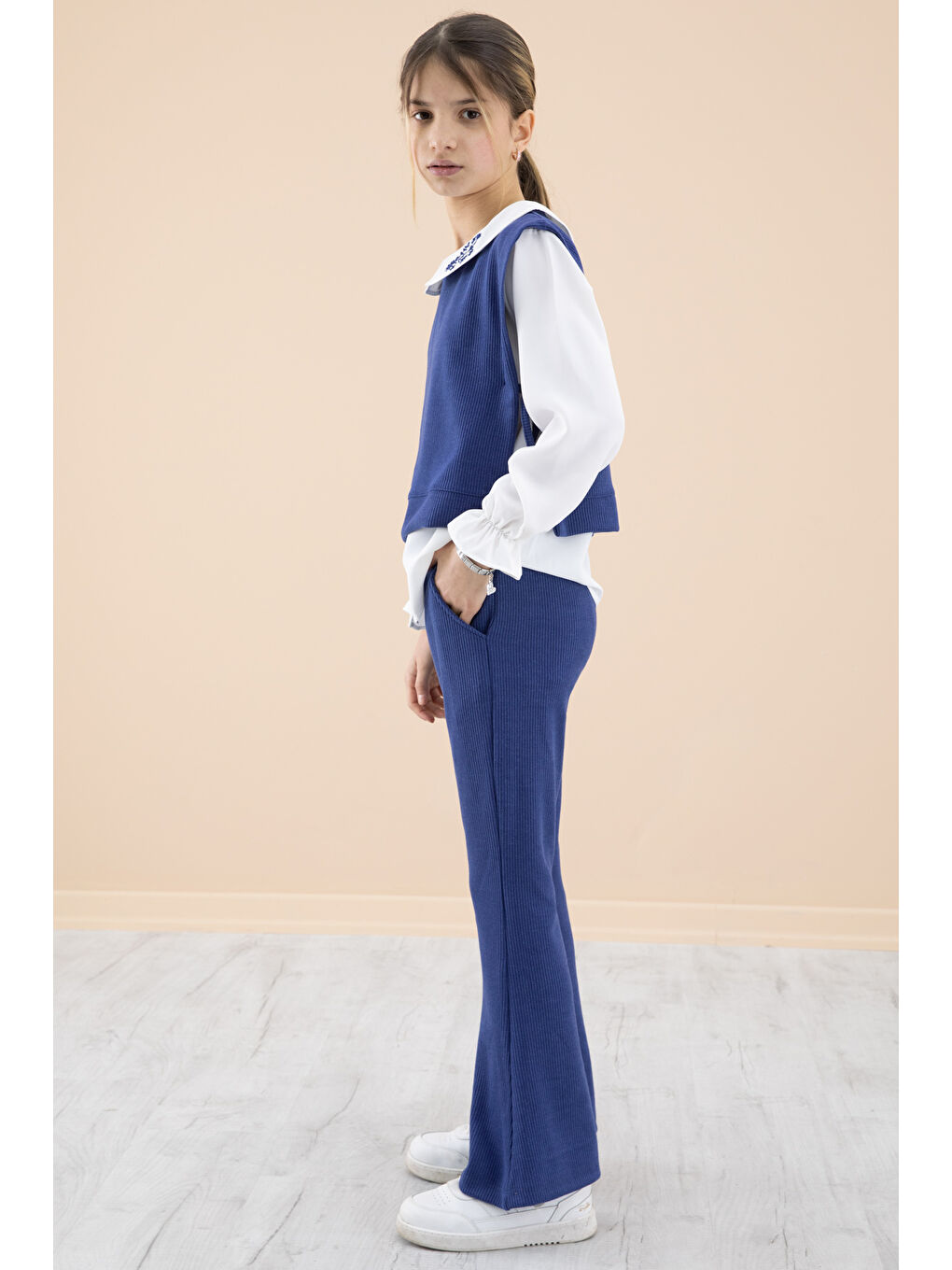 Lacivert Yakası Nakışlı Gömlekli Süveterli Kız Çocuk 3'lü Takım 20269-3