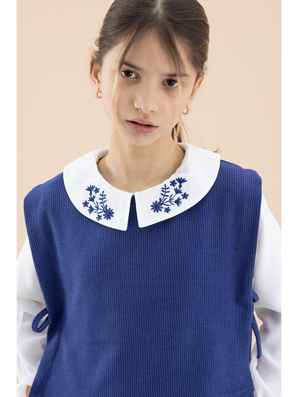 Lacivert Yakası Nakışlı Gömlekli Süveterli Kız Çocuk 3'lü Takım 20269-4