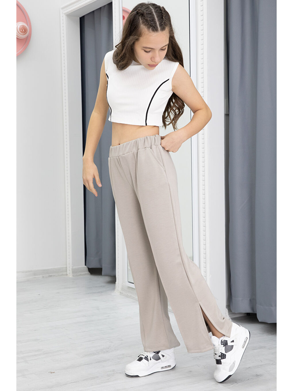 Bej Geniş Paça Yırtmaçlı Kız Çocuk Kumaş Pantolon 20287-2