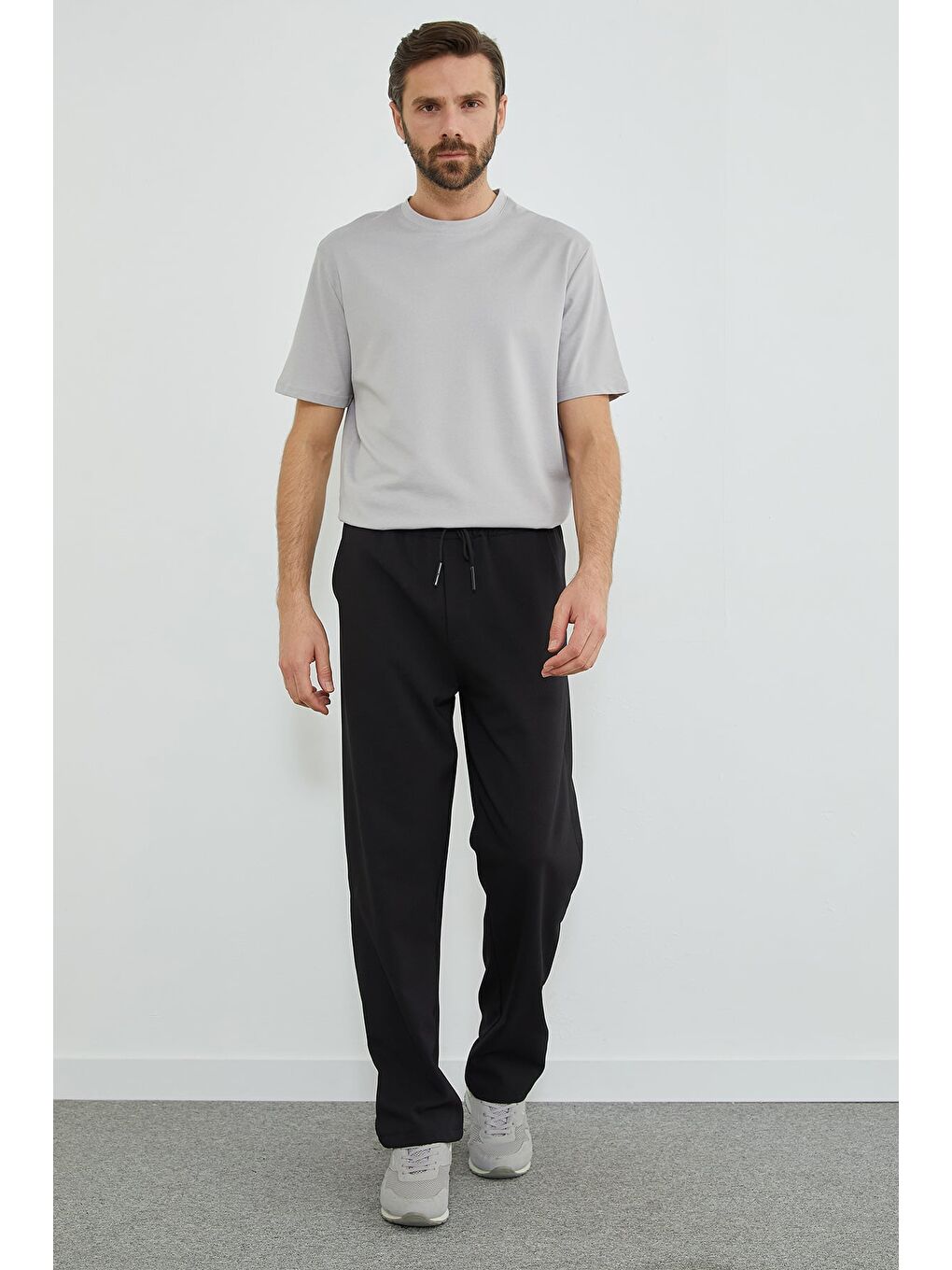 Siyah Çizgili Beli Lastikli Pantolon