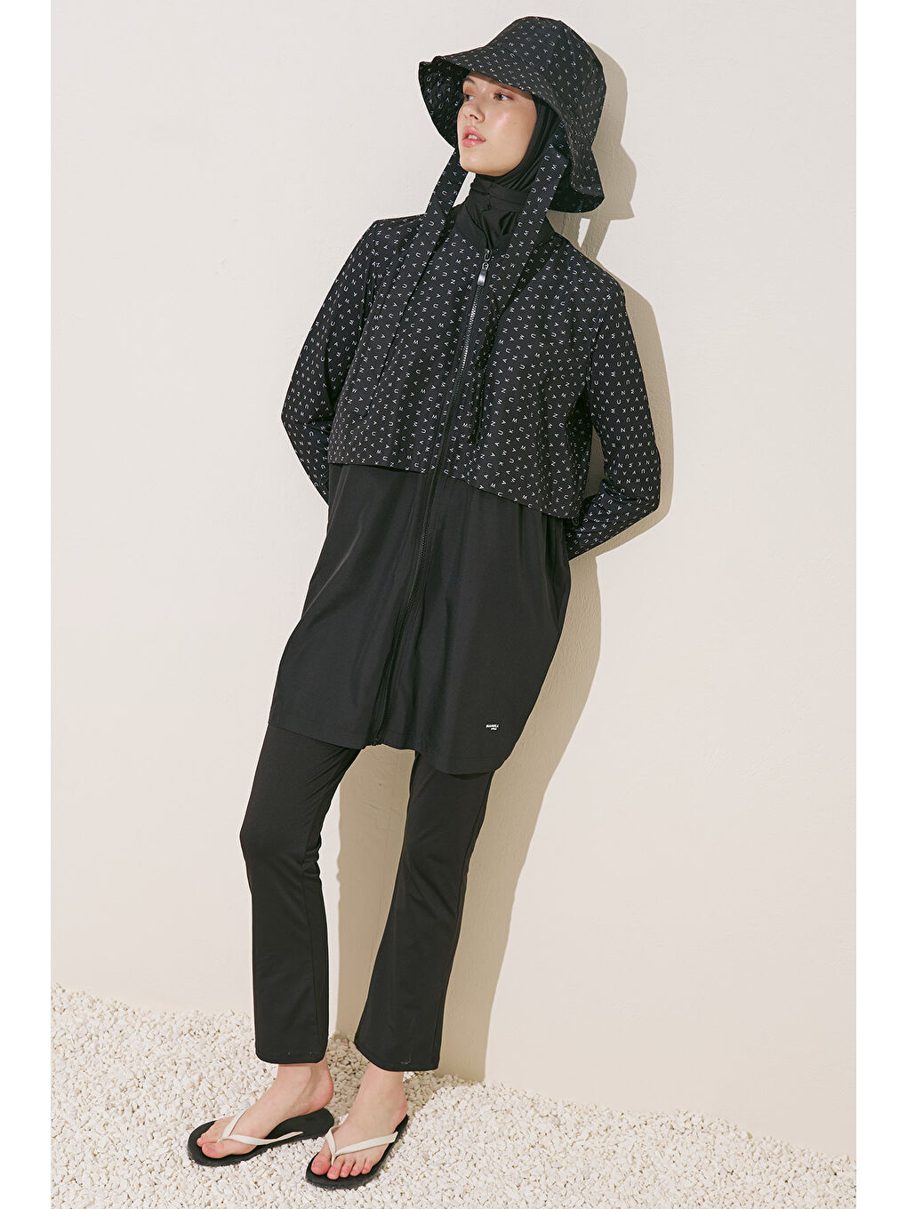 Fermuarlı 3'Lü Tesettür Mayo Takım Siyah Logo Desen-3