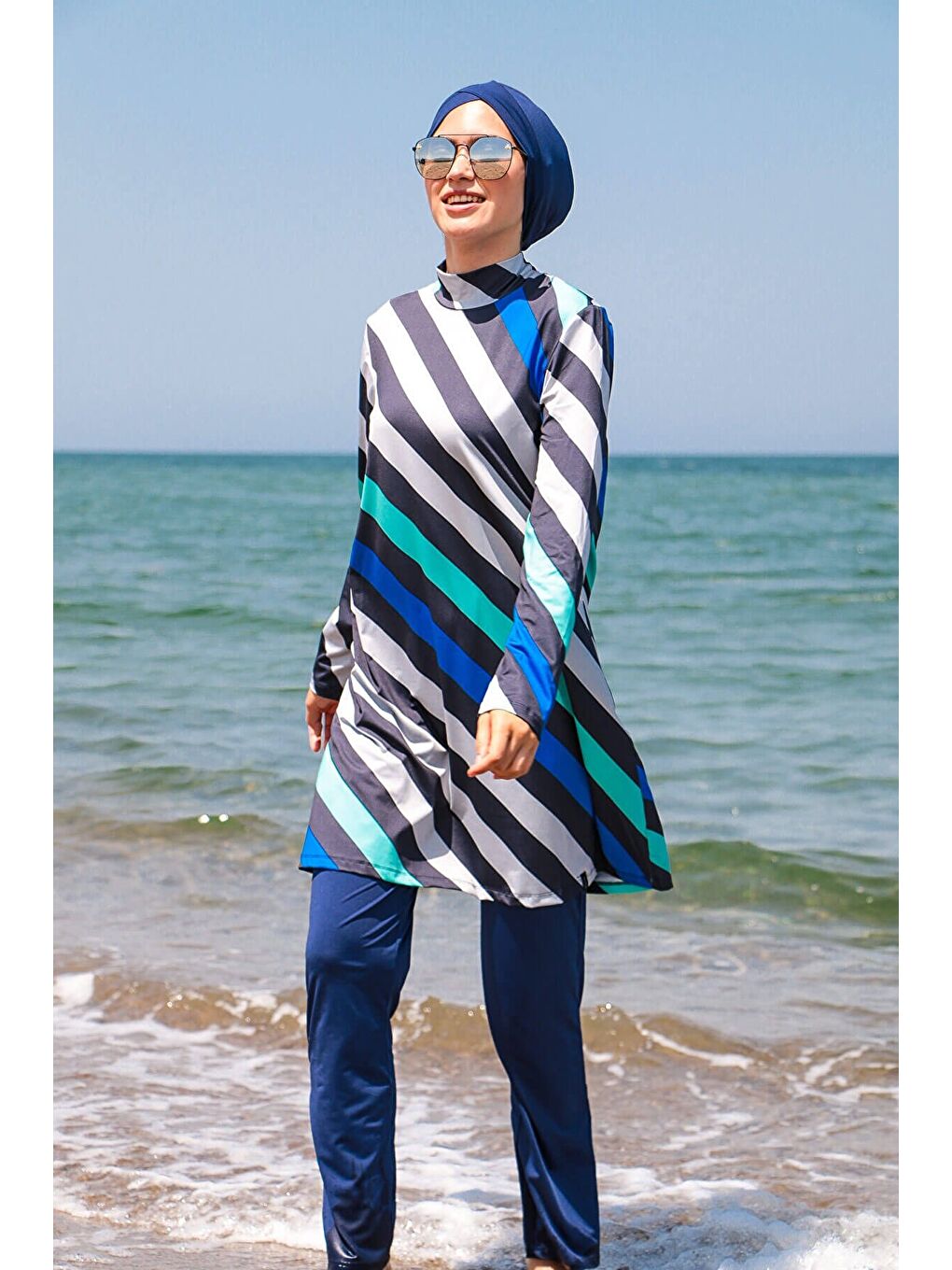 Lacivert Tam Kapalı Tesettür Mayo 1953-2