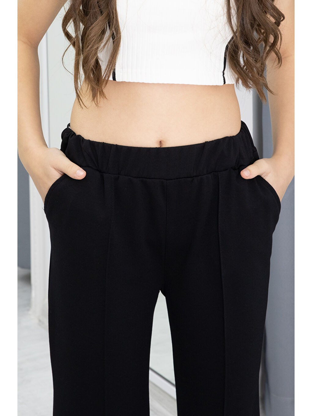 Siyah Geniş Paça Yırtmaçlı Kız Çocuk Pantolon 20283-3