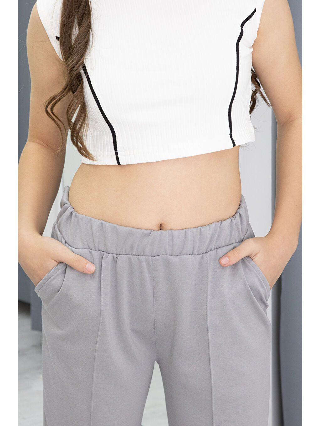 Gri Geniş Paça Yırtmaçlı Kız Çocuk Kumaş Pantolon 20290-1