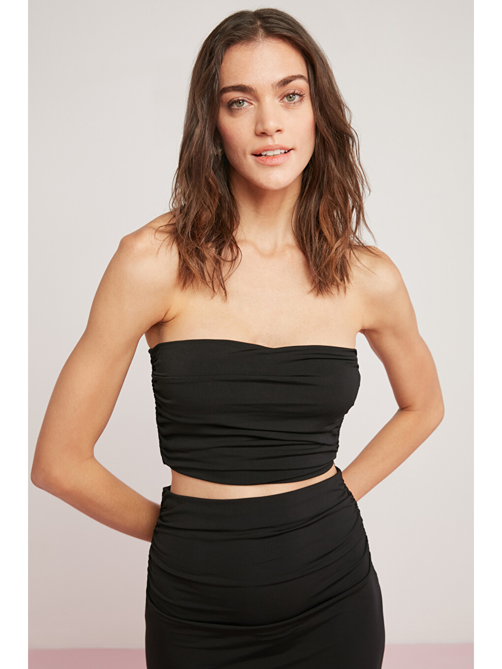Marsha Kadın Slim Fit Dar Kesim Vücuda Oturan Drape Detaylı Crop Siyah Büstiyer-3