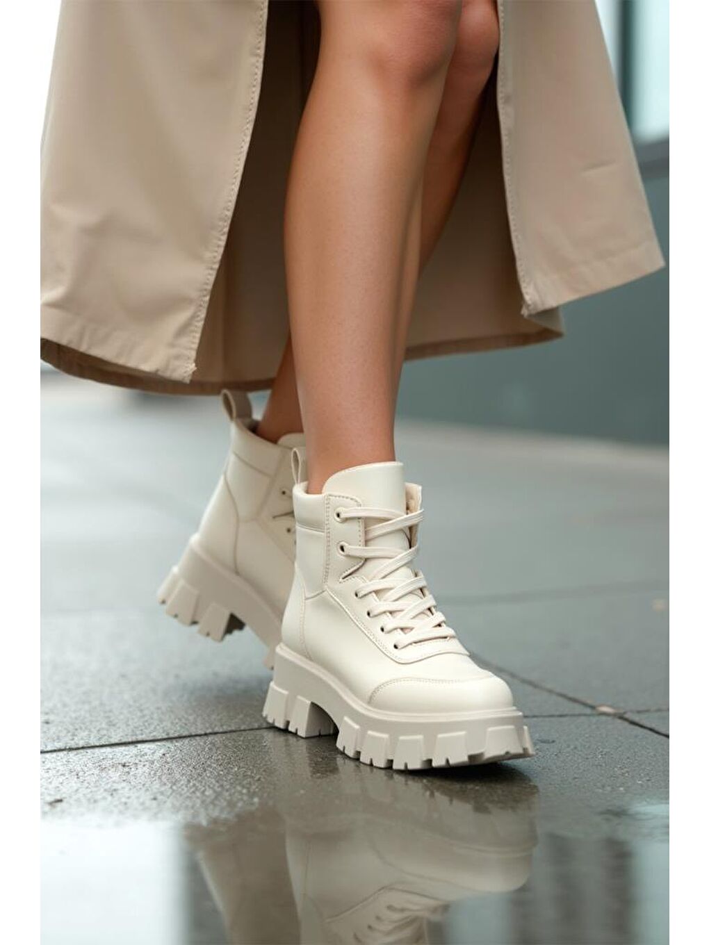 Bej Lucy Kadın Günlük Bot Ayakkabı 2026-2