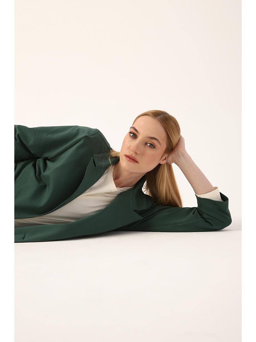 Zümrüt Yeşili Tek Düğmeli Penye Ceket-4