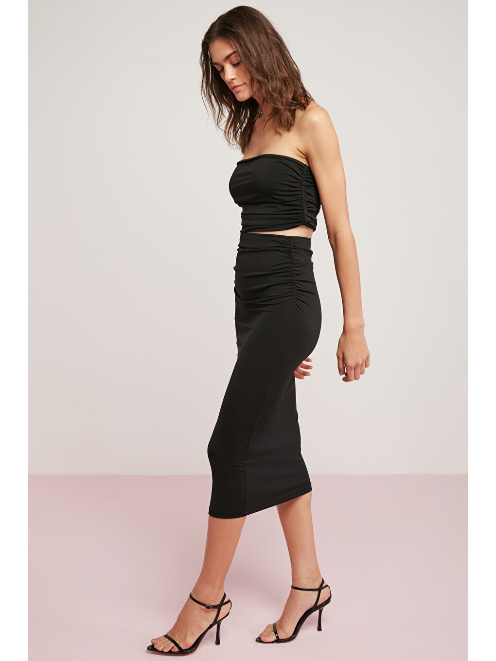 Marsha Kadın Slim Fit Dar Kesim Vücuda Oturan Drape Detaylı Crop Siyah Büstiyer-5