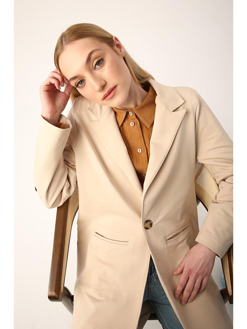 Bej Bisküvi Tek Düğmeli Penye Ceket