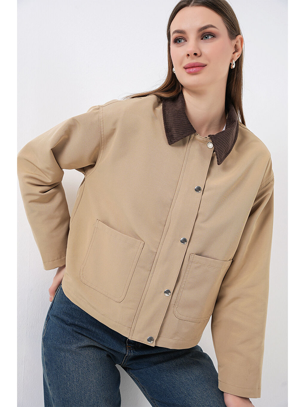 Bej Kadın Cep Detaylı Kısa Ceket 5975 - Bisküvi-4