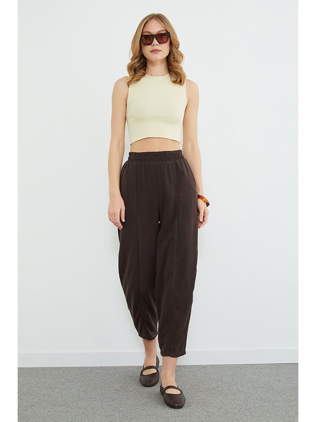 Kahverengi Beli Lastikli Nervür Dikişli Şalvar Pantolon-1