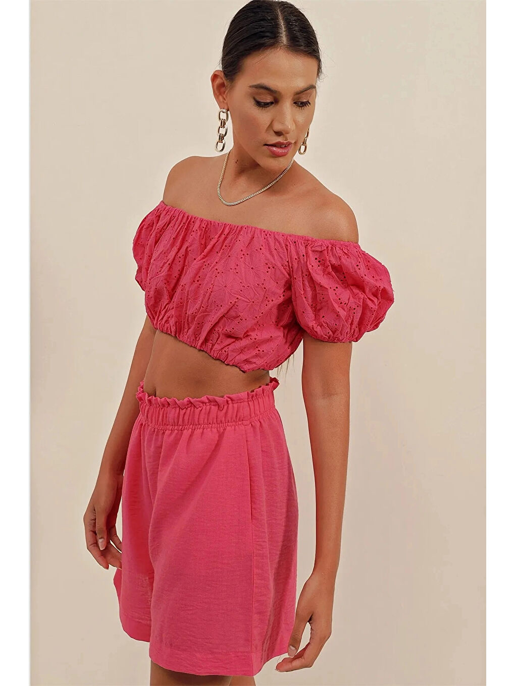 Kadın Koyu Pembe Carmen Yaka Bel Büzgülü Fistolu Straplez Bluz HZL23S-BD104811-1