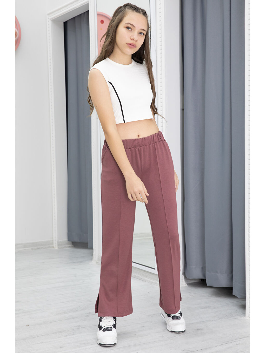 Pembe Gül Kurusu Geniş Paça Yırtmaçlı Kız Çocuk Kumaş Pantolon 20286-2