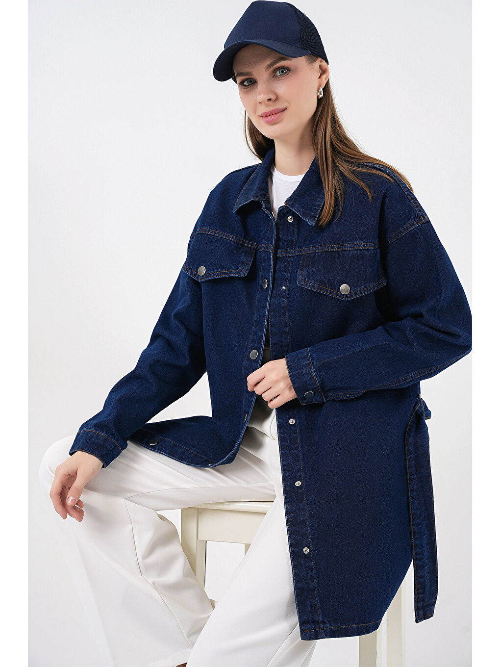 Kadın Boydan Düğmeli Kuşalı Jean Ceket 0740 - Lacivert-1