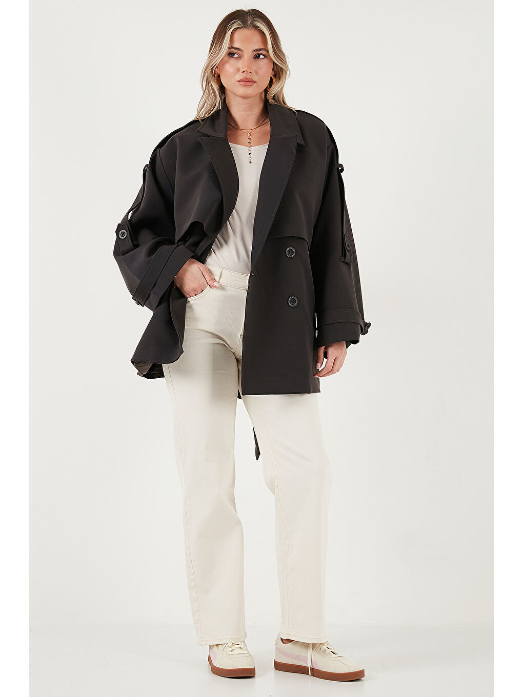 Kahverengi Relaxed Fit Kruvaze Yaka Düğmeli Astarlı Trençkot 6839580-1