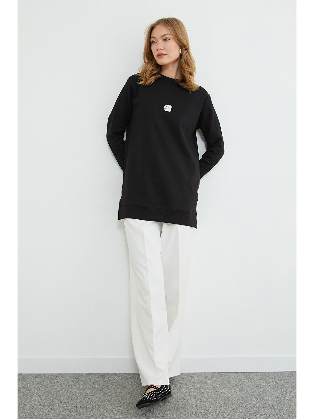 Siyah Fullamodest Lotus Çiçeği Kabartmalı Oversize Tunik-4