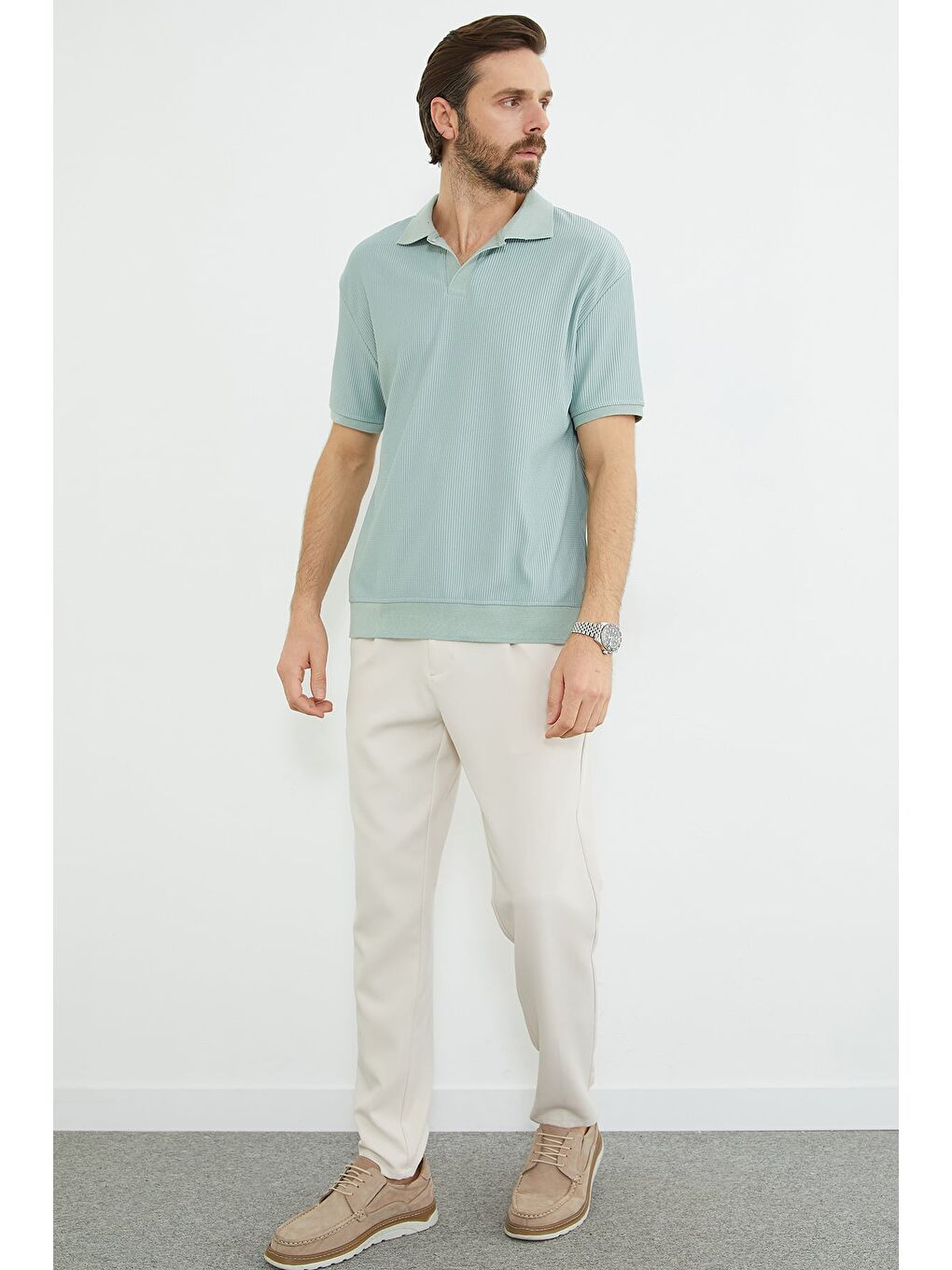 Yeşil Fitilli Apaş Yaka Garnili Tişört-2