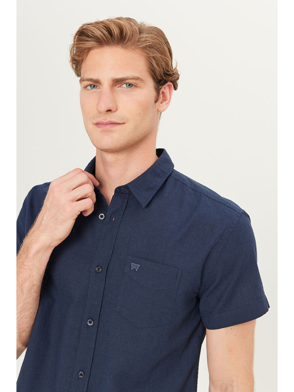 Lacivert Regular Fit Normal Kesim Kısa Kollu Düğmeli Yaka Keten Gömlek-3
