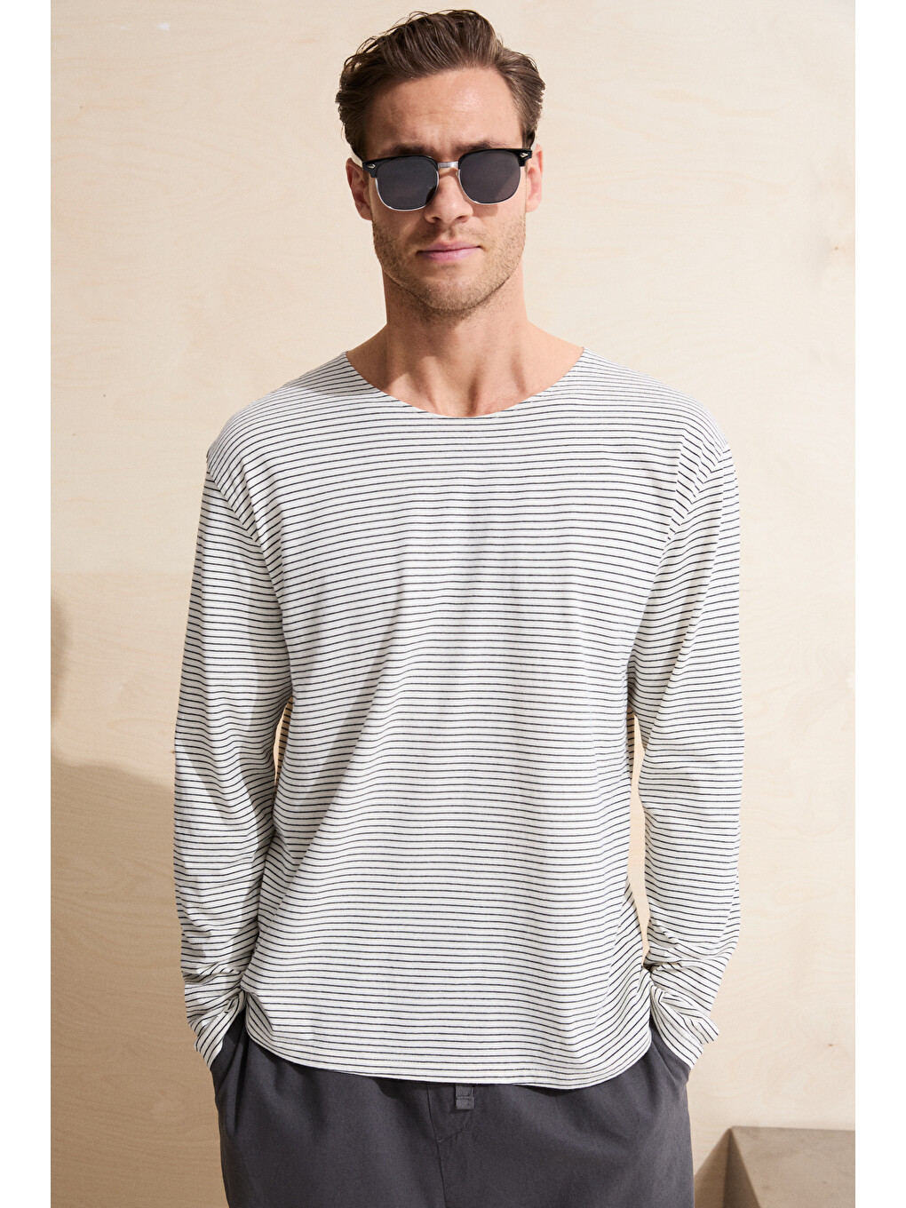 Corel Erkek %100 Organik Pamuklu Yuvarlak Yakalı Regular Fit Uzun Kollu Siyah T-shirt-1