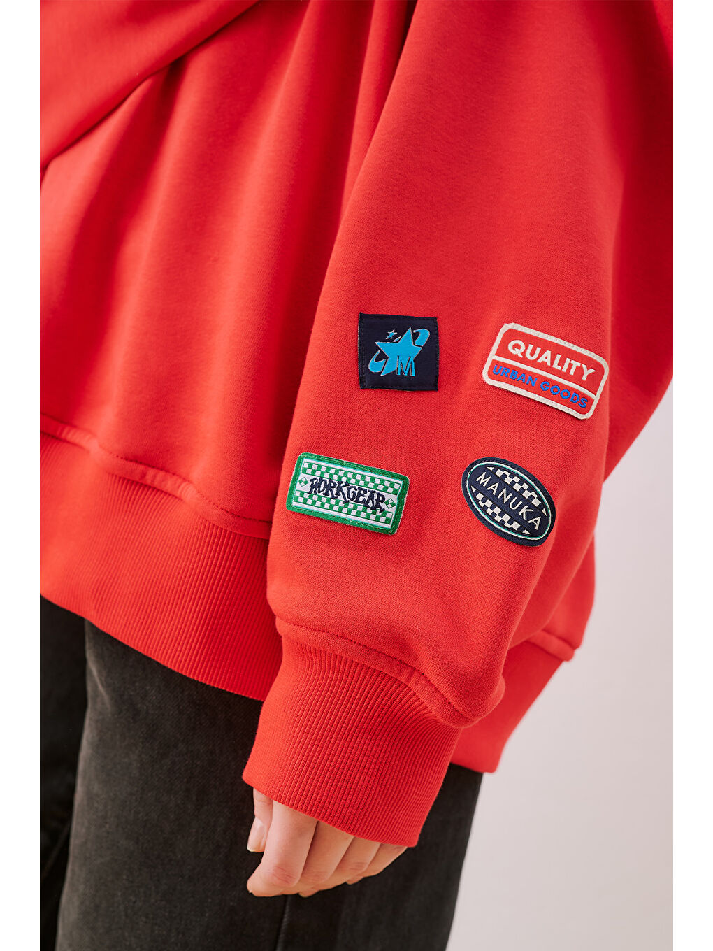 Oversıze Etiketli Sweatshırt Kırmızı-3