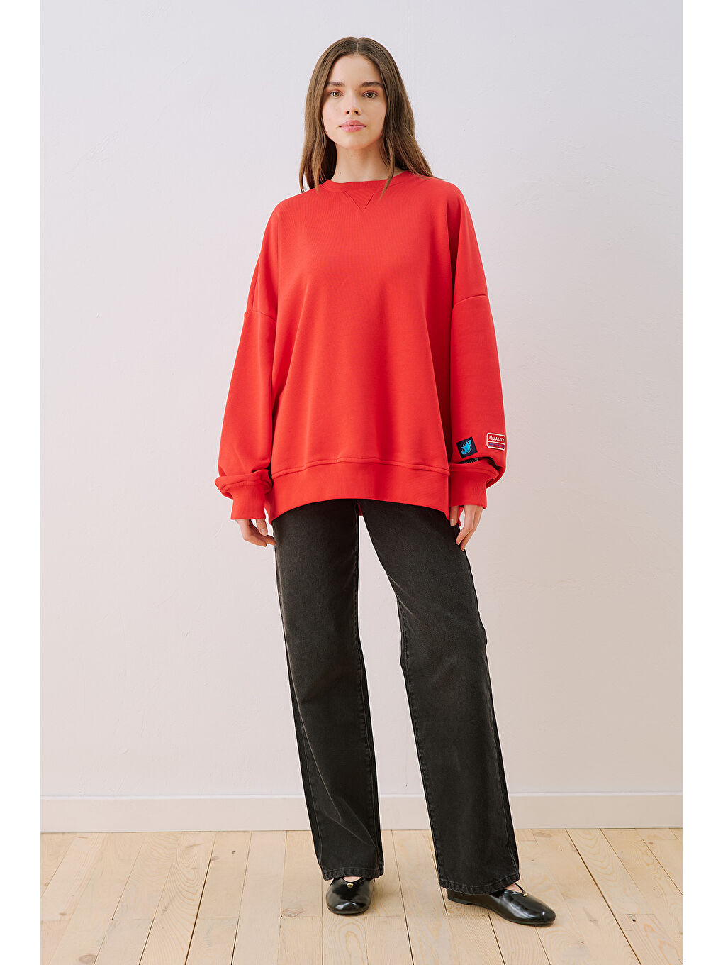 Oversıze Etiketli Sweatshırt Kırmızı-5