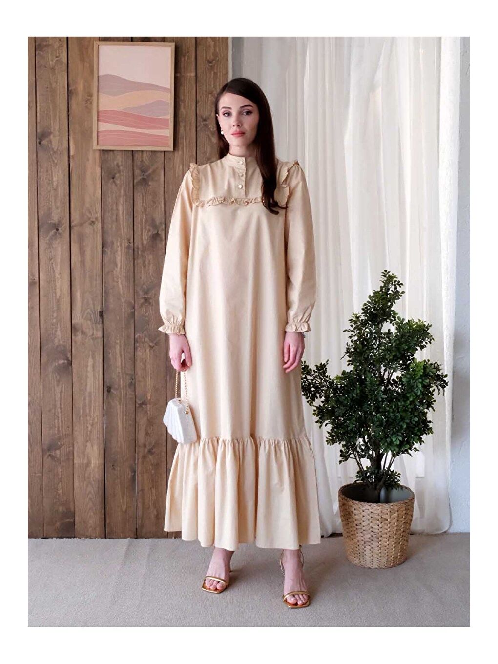 Ekru Krem Yakası Fırfır Detay Elbise-1