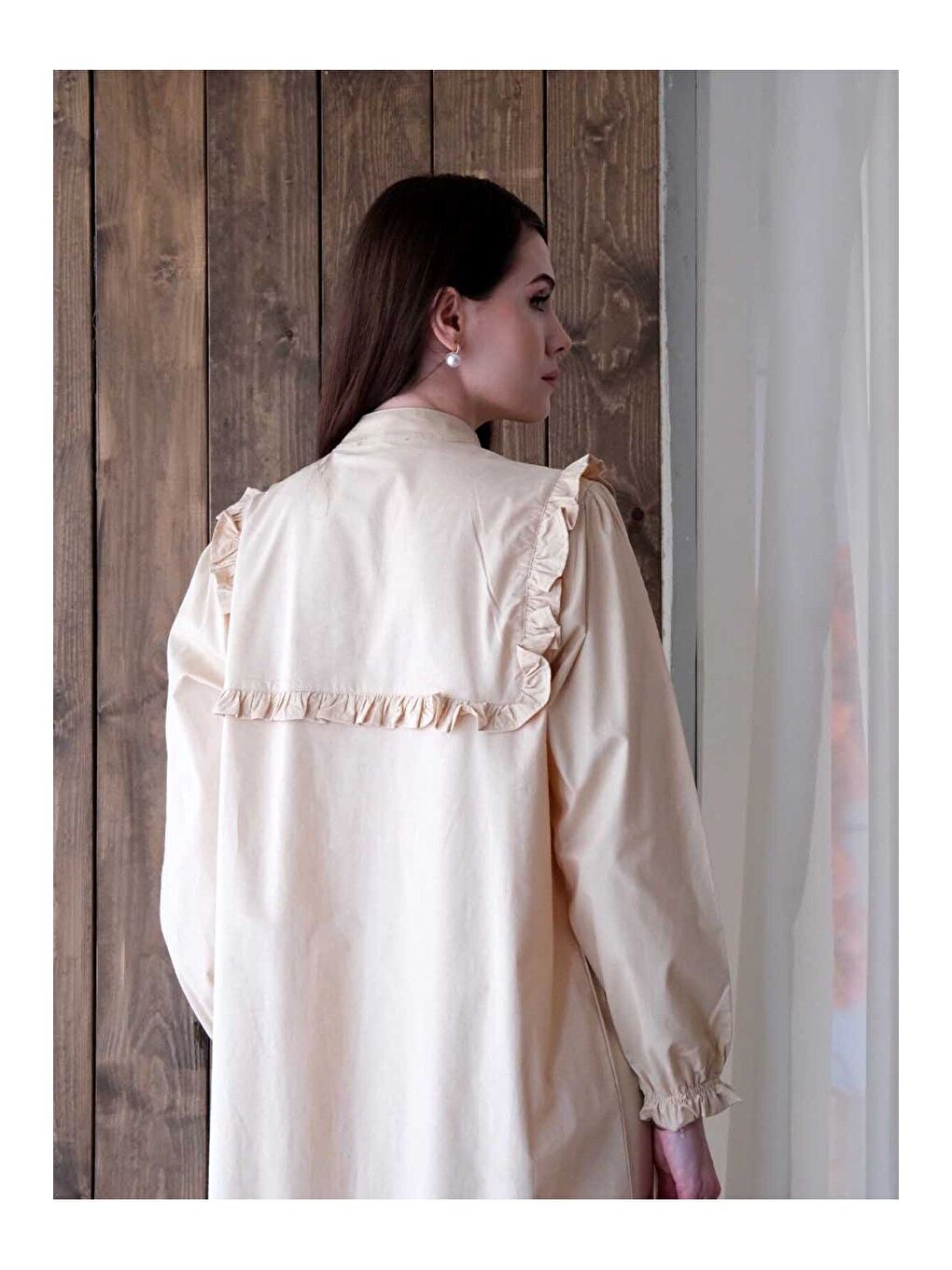Ekru Krem Yakası Fırfır Detay Elbise-5
