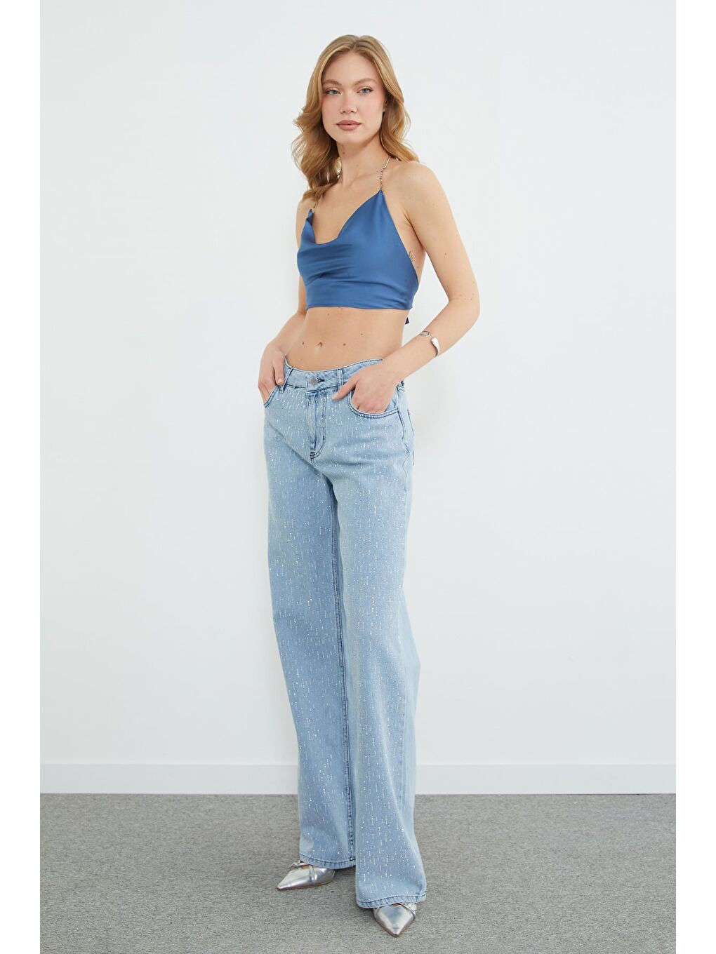 Mavi Taş Detaylı Yüksek Bel Jean-3