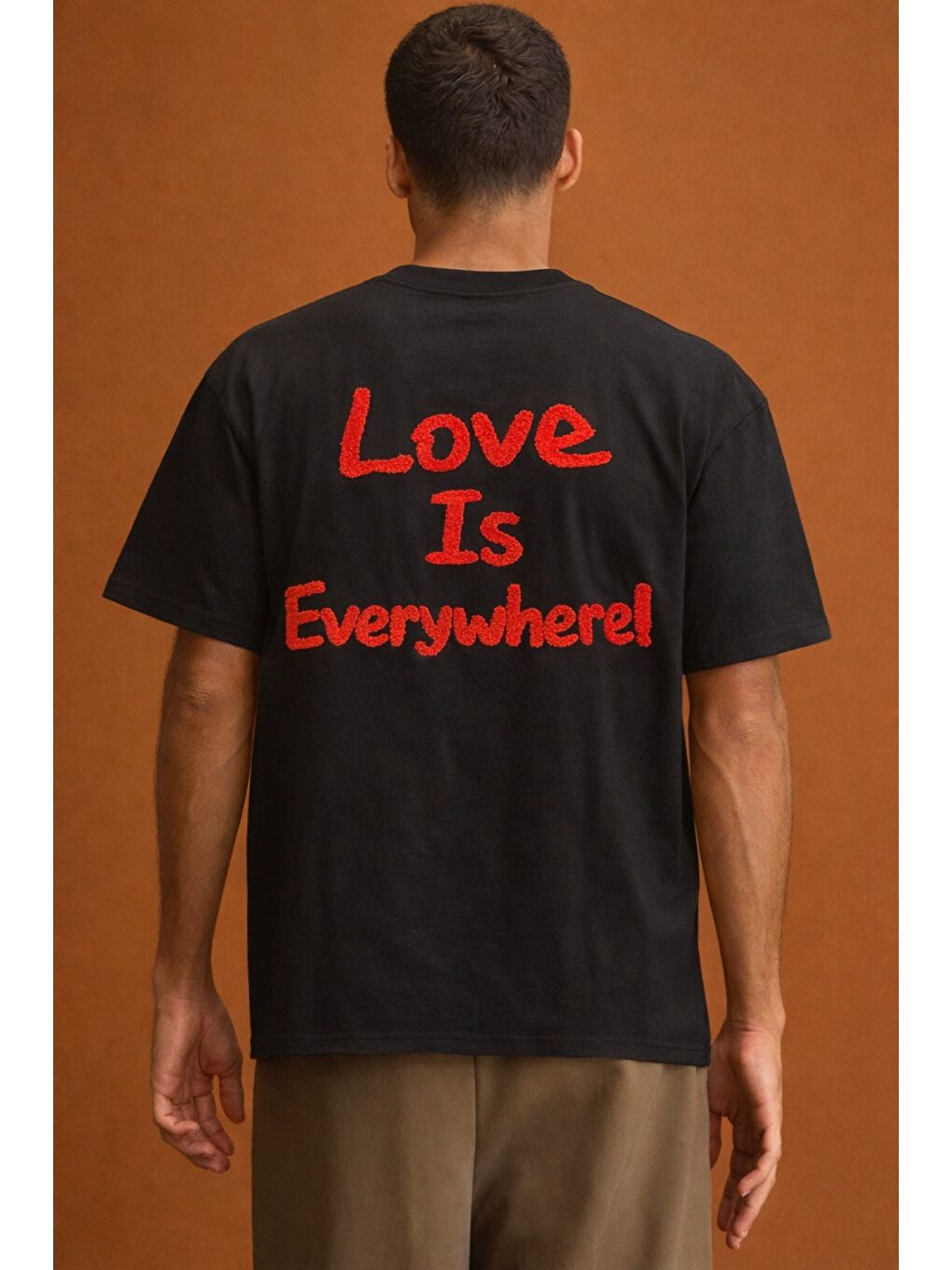 Siyah Erkek Oversize Tişört "Love Is Everywhere" Baskılı Basic Pamuklu T-Shirt